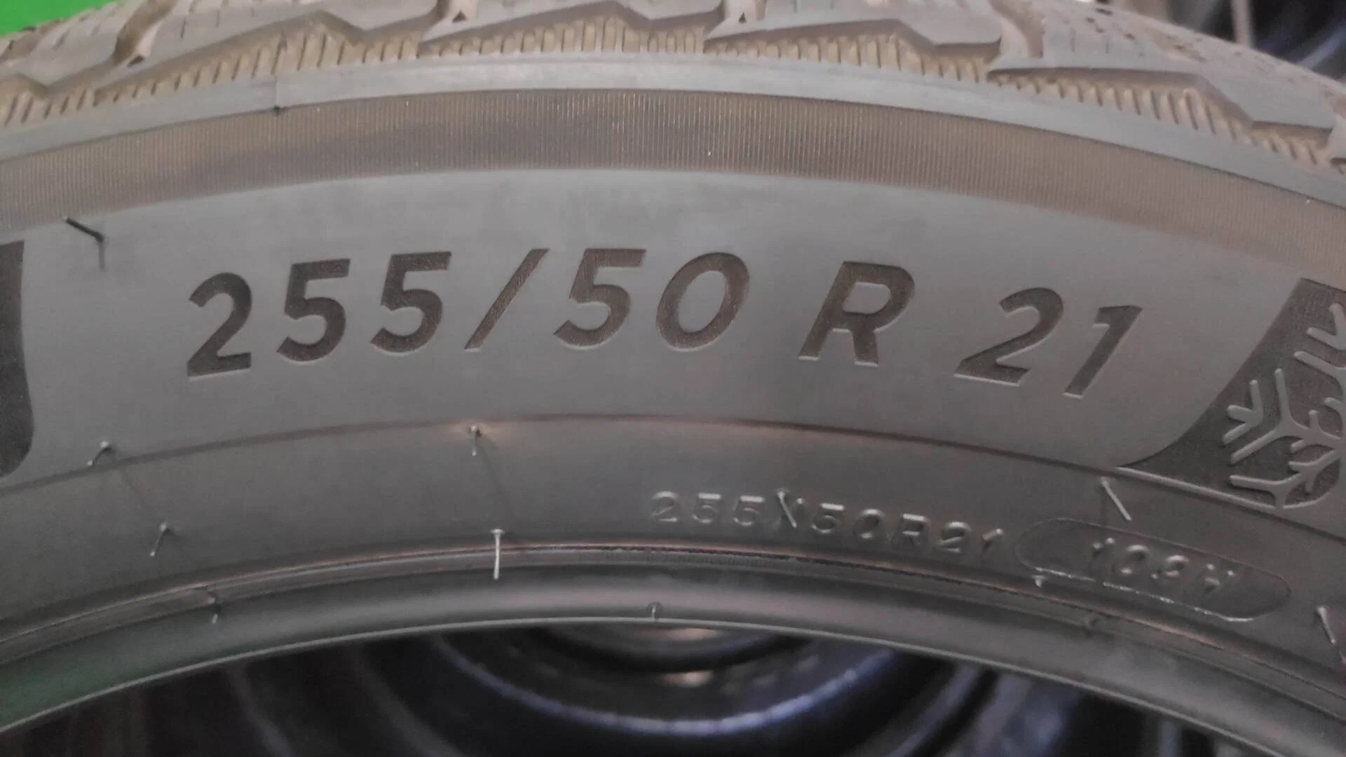 255/50 R21 Michelin Pilot Alpin 5 SUV зимние нешипованные - миниатюра 2