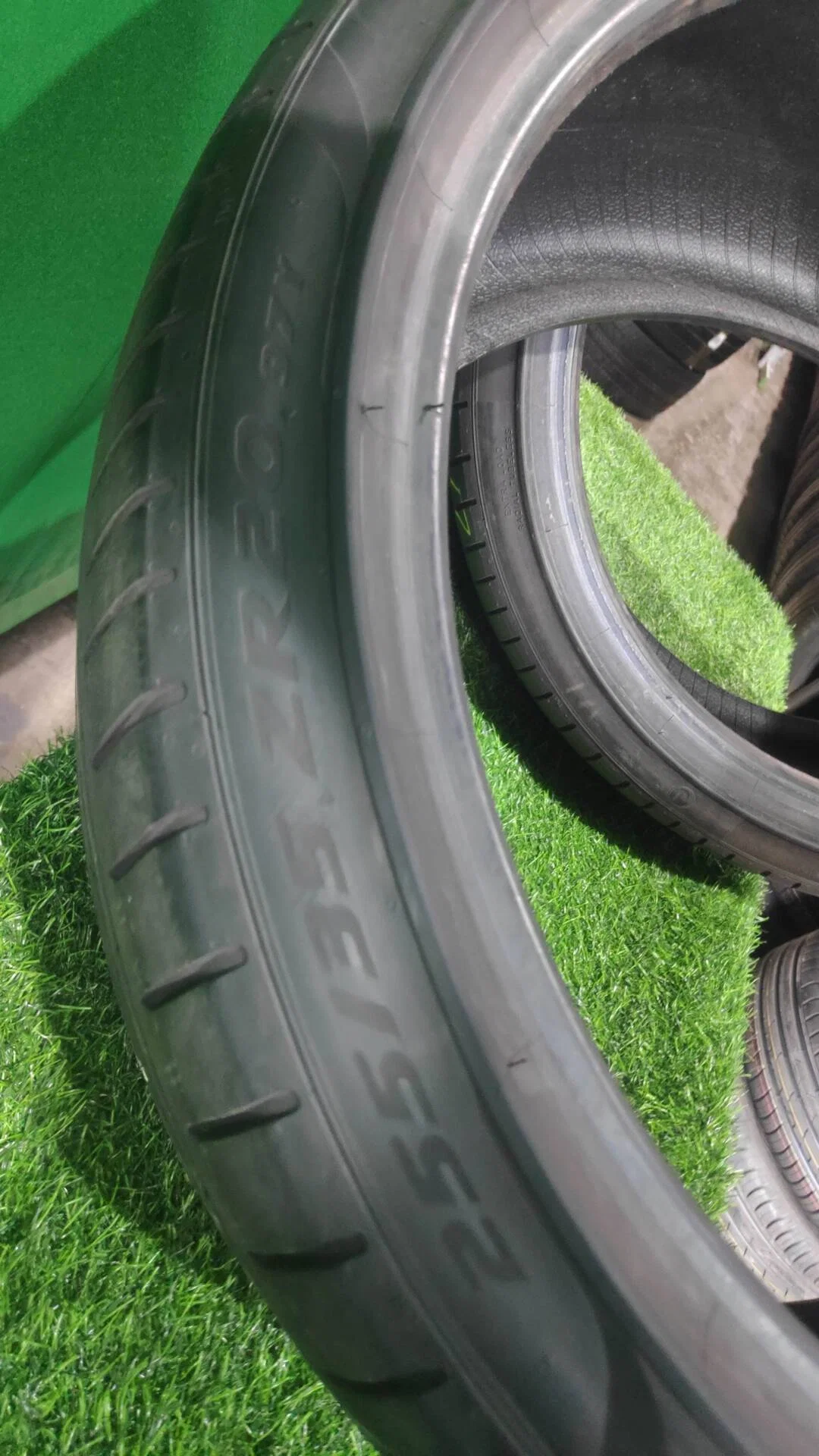 255/35 R20 Pirelli P Zero PZ4 летние - миниатюра 5