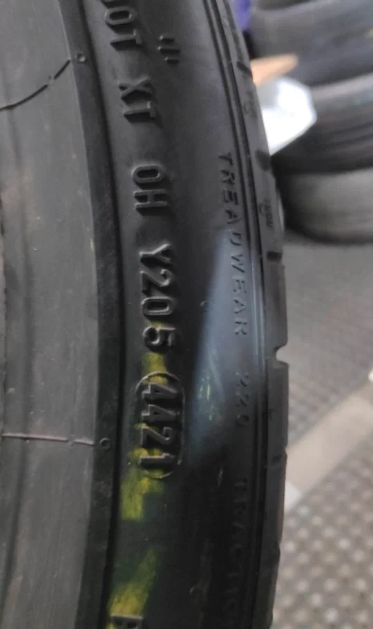 Pirelli P Zero PZ4 275/35 R21 103Y - миниатюра 7