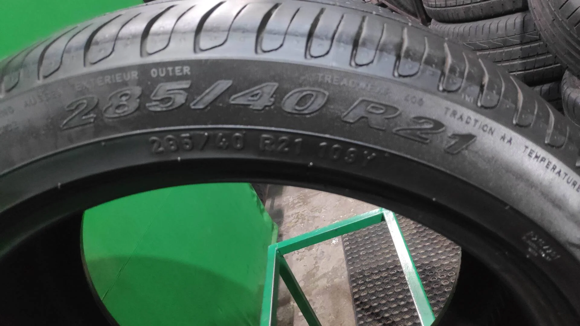 285/40 R21 дюймов Pirelli Scorpion Verde летние - миниатюра 2