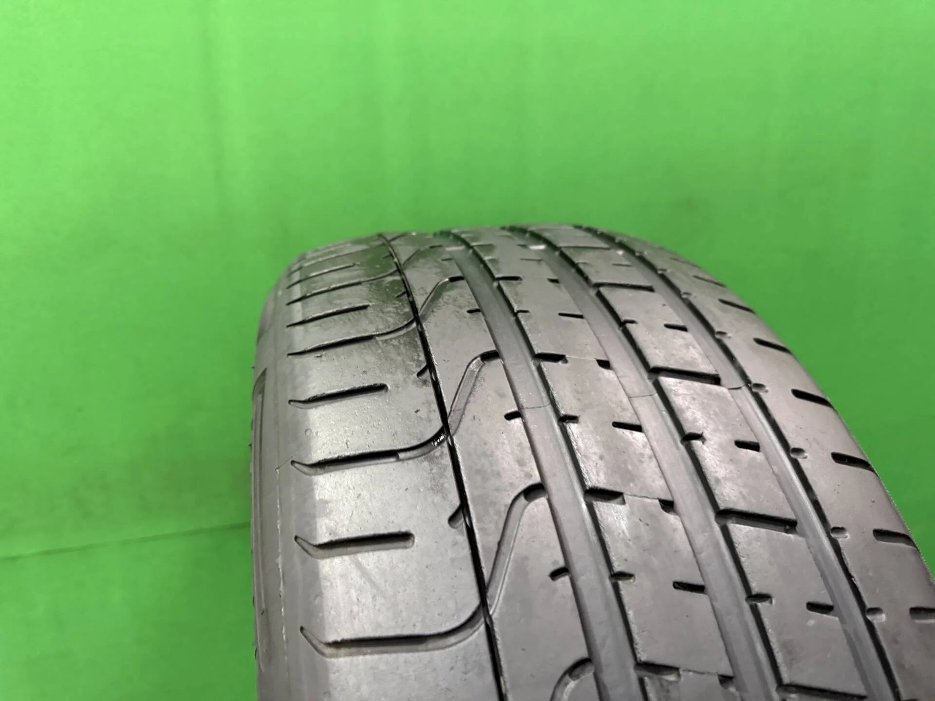 255/45 R19 дюймов Pirelli P Zero летние - миниатюра 4