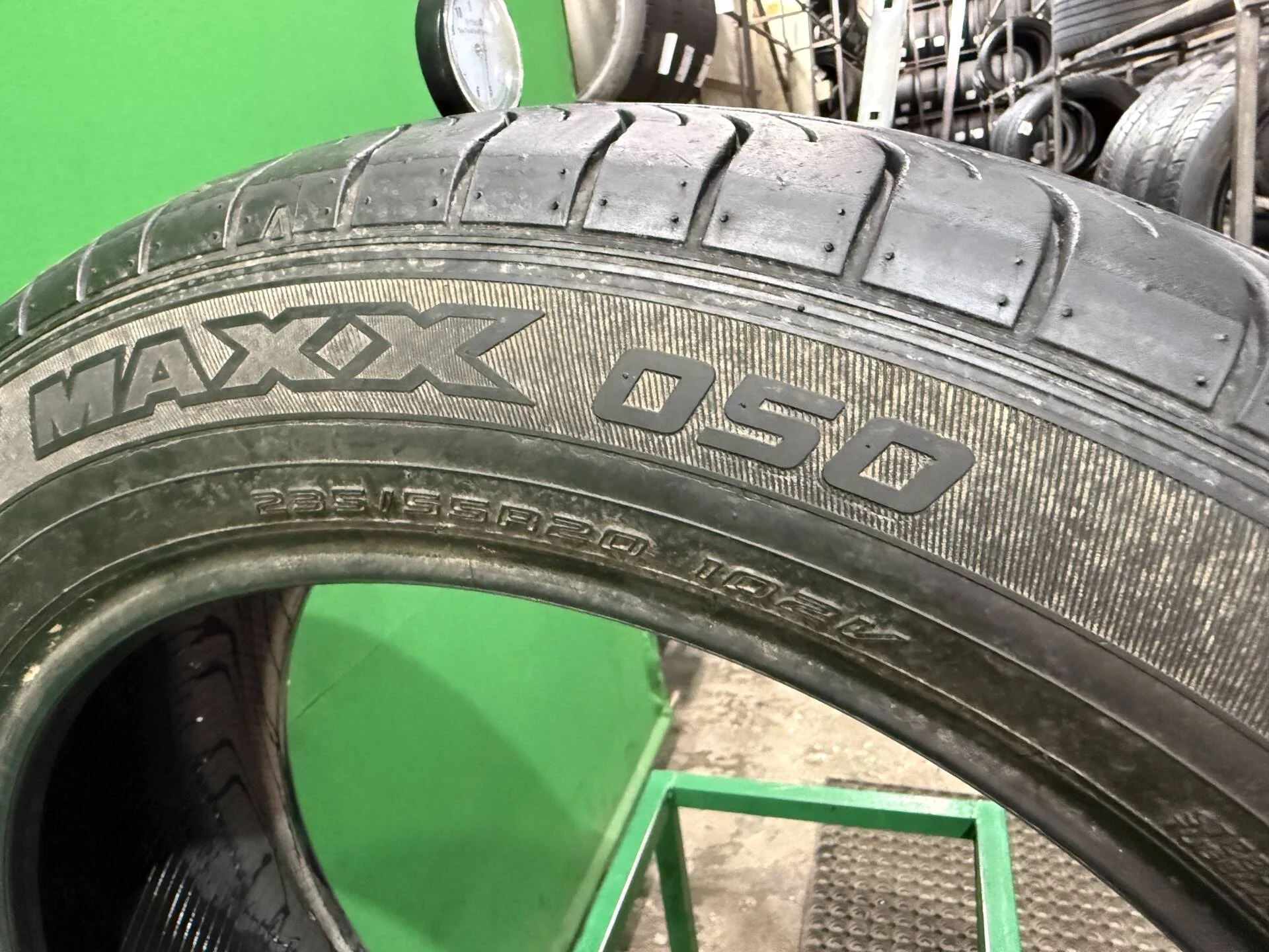 235/55 R20 дюймов Dunlop SP Sport Maxx 050 летние - миниатюра 3