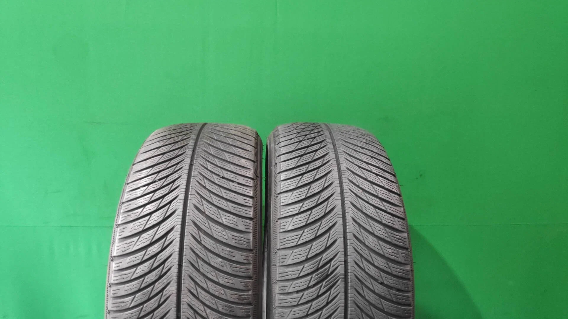 245/45 R19 Michelin Pilot Alpin 5 зимние нешипованные - изображение 1