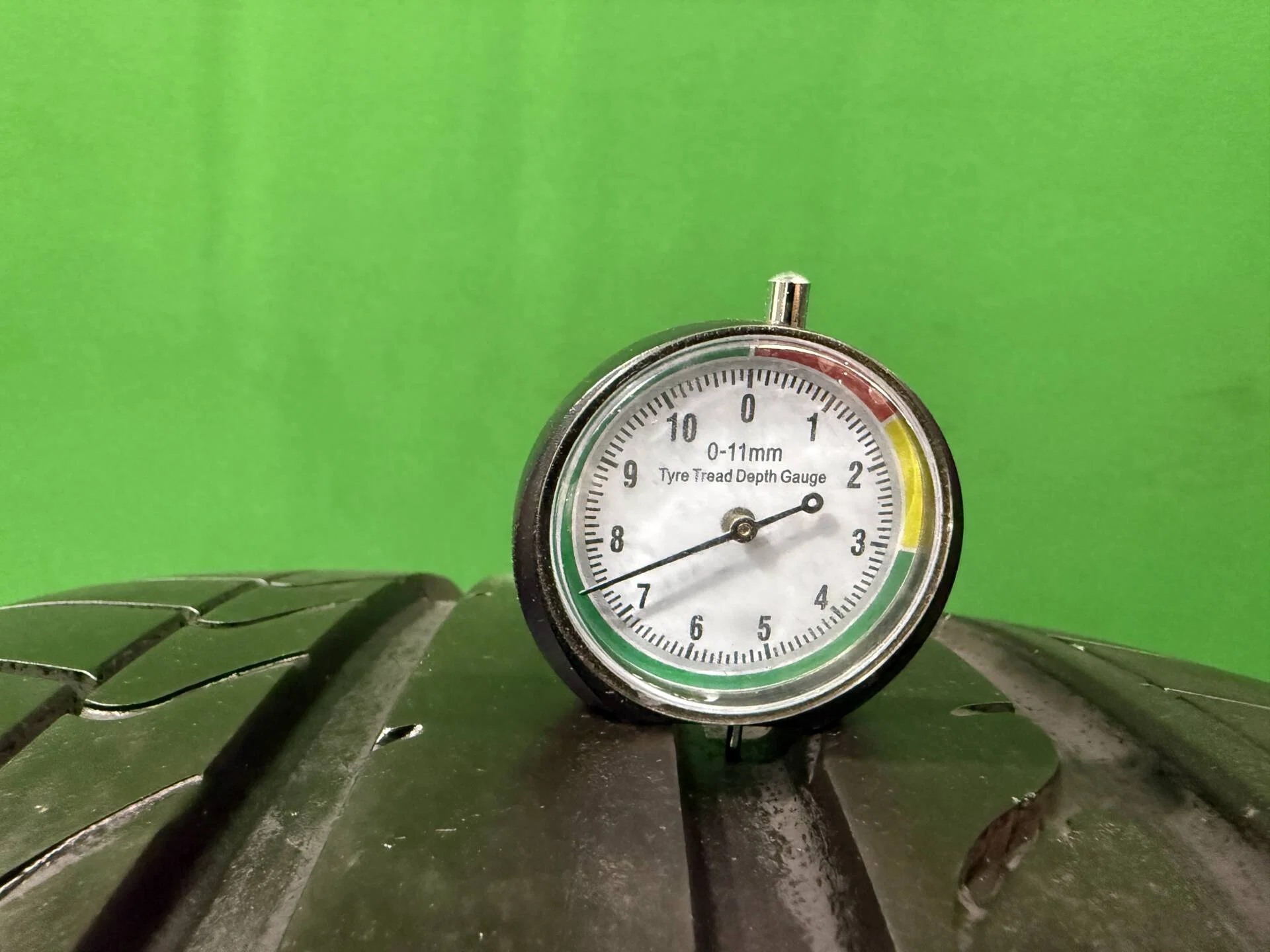 275/30 R20 дюймов Bridgestone Potenza RE050A летние - миниатюра 4
