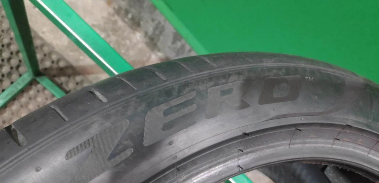Pirelli P Zero PZ4 275/40 R22 106Y - миниатюра 4