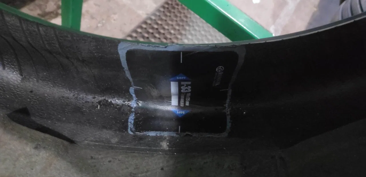 Pirelli P Zero PZ4 275/40 R22 106Y - миниатюра 7