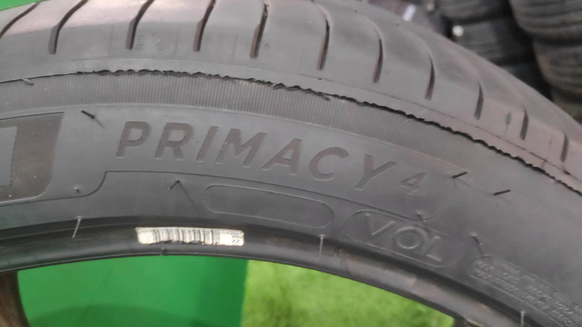 255/40 R19 дюймов Michelin Primacy 4 летние - миниатюра 5