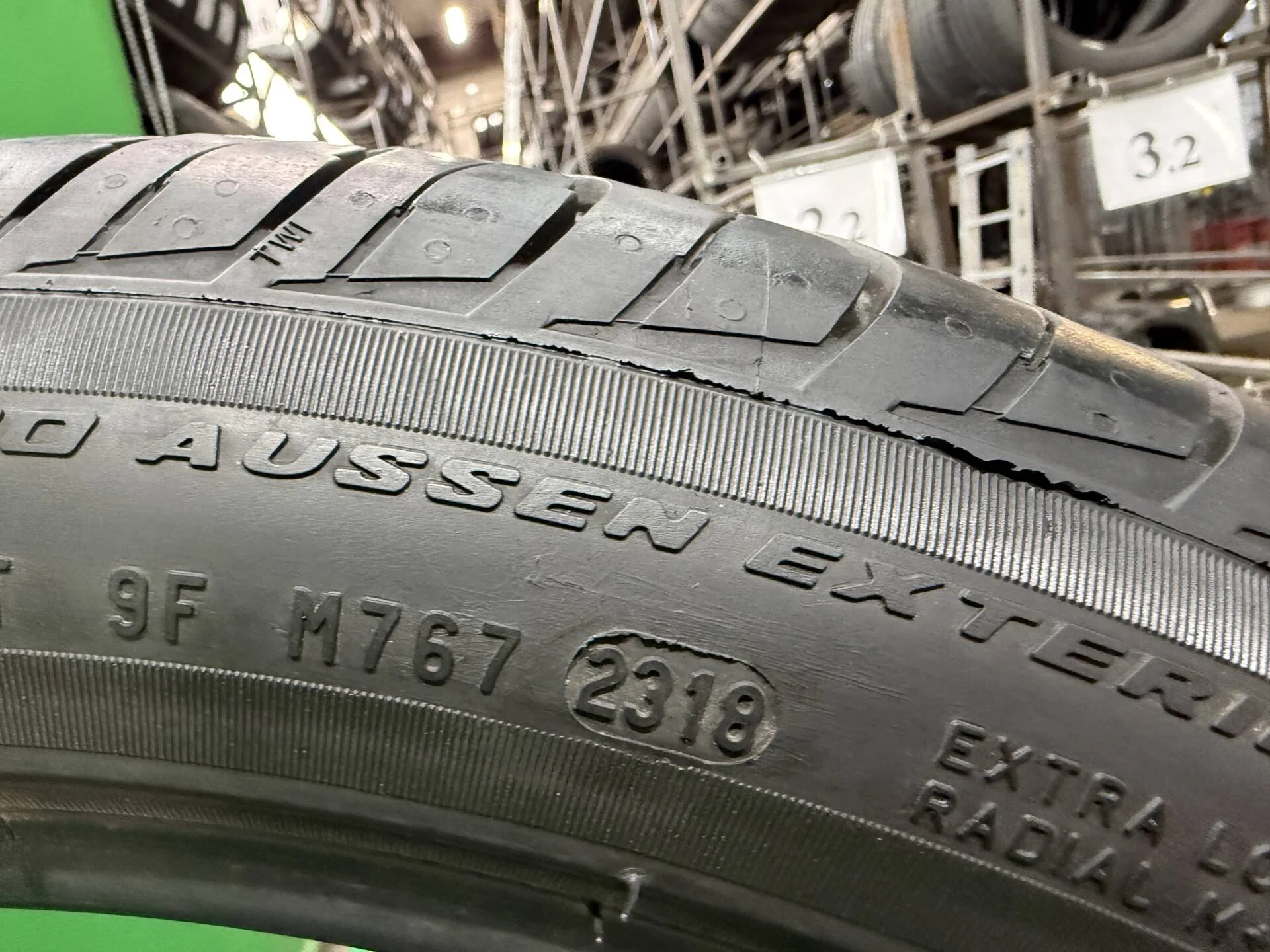 265/40 R20 дюймов Pirelli P Zero Nero All Season летние - миниатюра 4