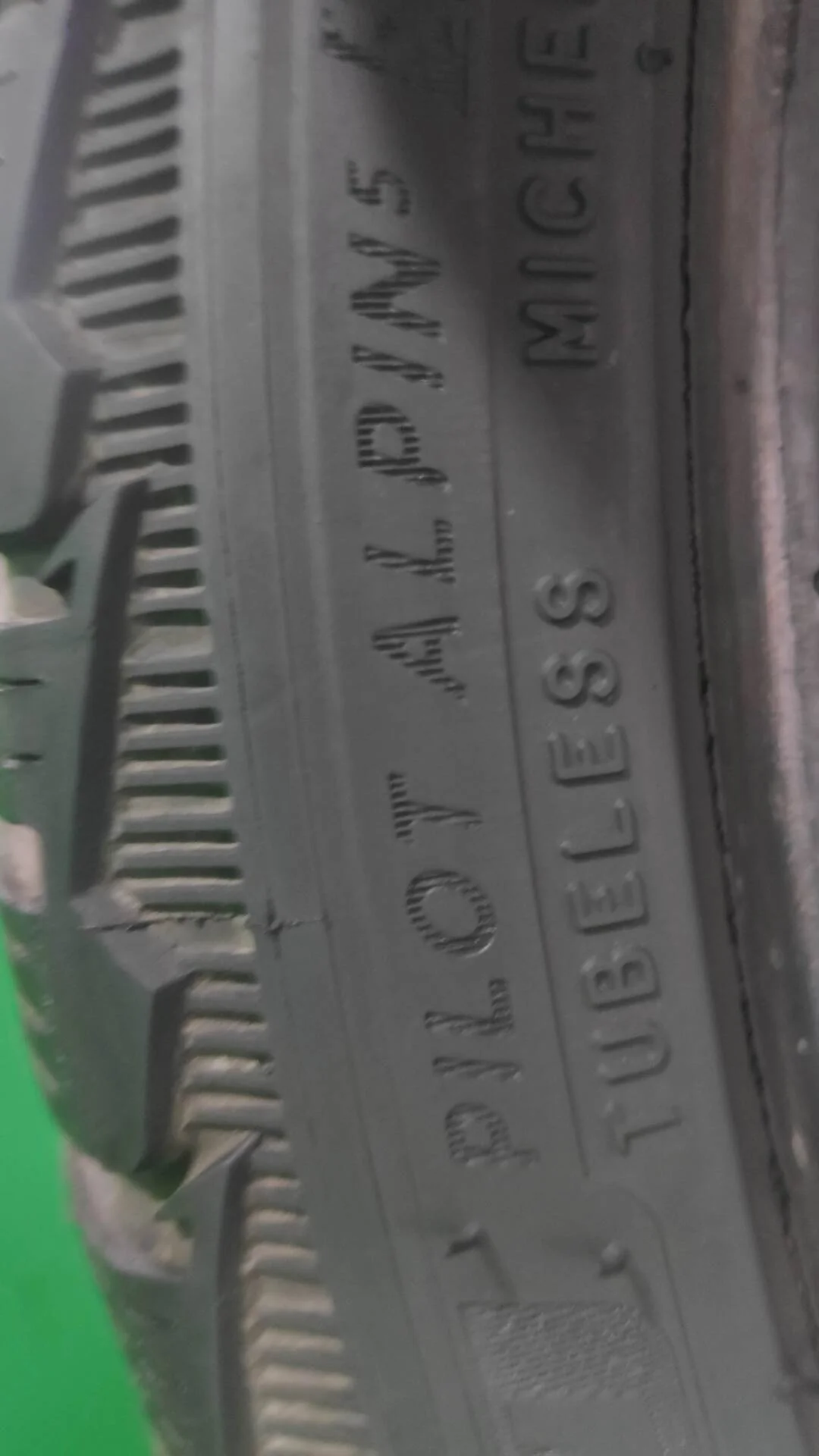 255/35 R20 Michelin Pilot Alpin 5 зимние нешипованные - миниатюра 3