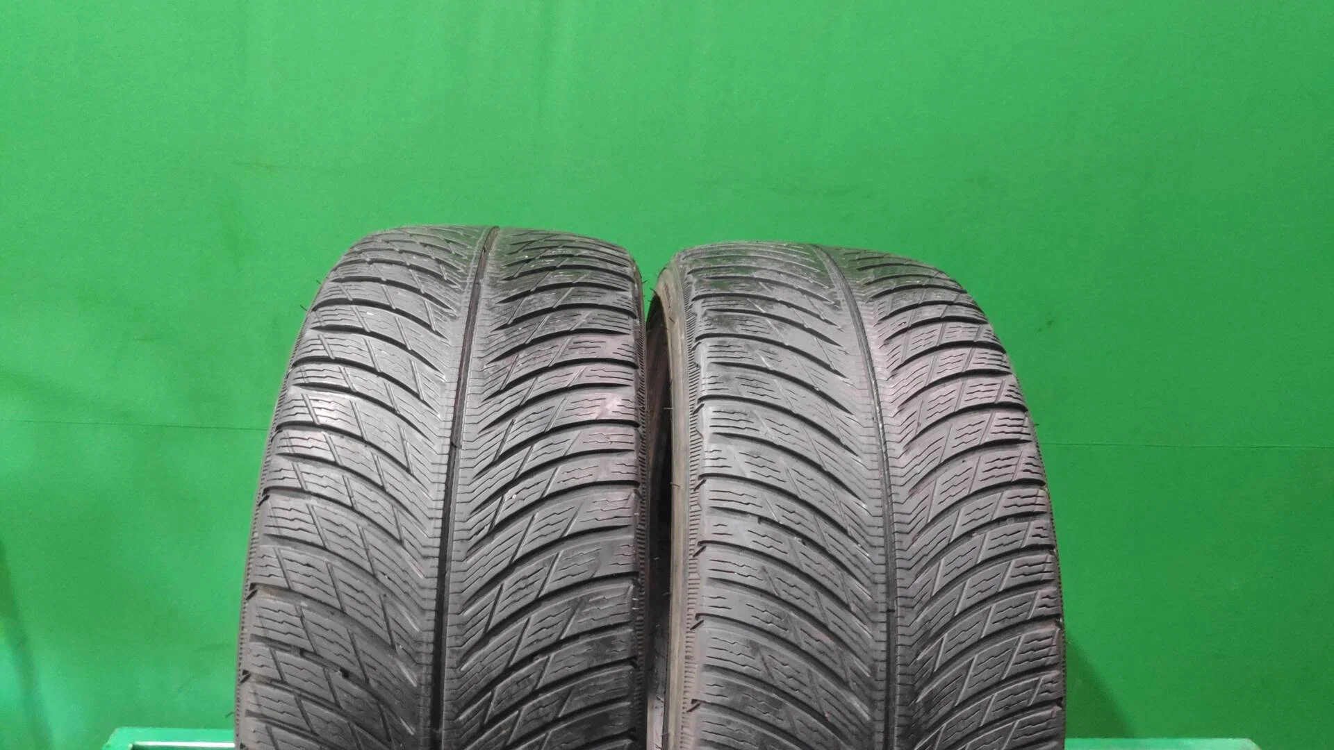 225/40 R18 Michelin Pilot Alpin 5 зимние нешипованные - изображение 1