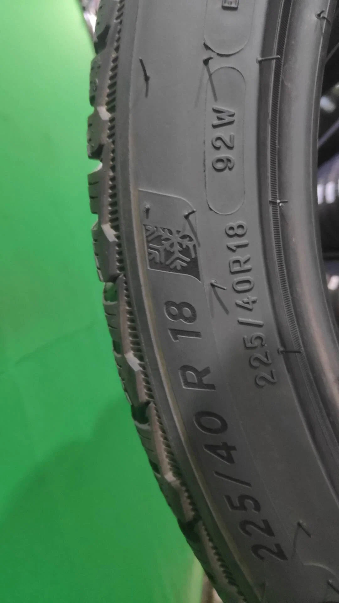 225/40 R18 Michelin Pilot Alpin 5 зимние нешипованные - миниатюра 2