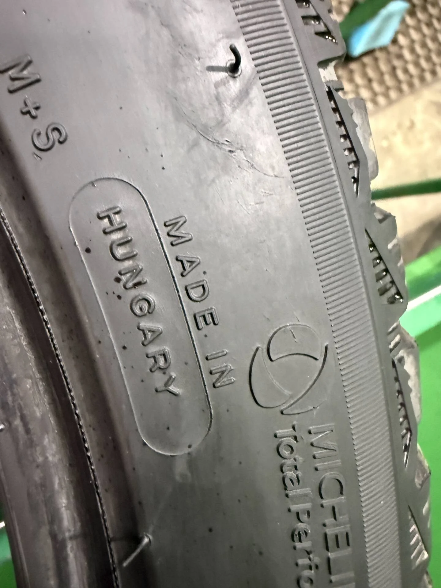 245/45 R19 дюймов Michelin X-Ice North 4 зимние шипованные - миниатюра 2