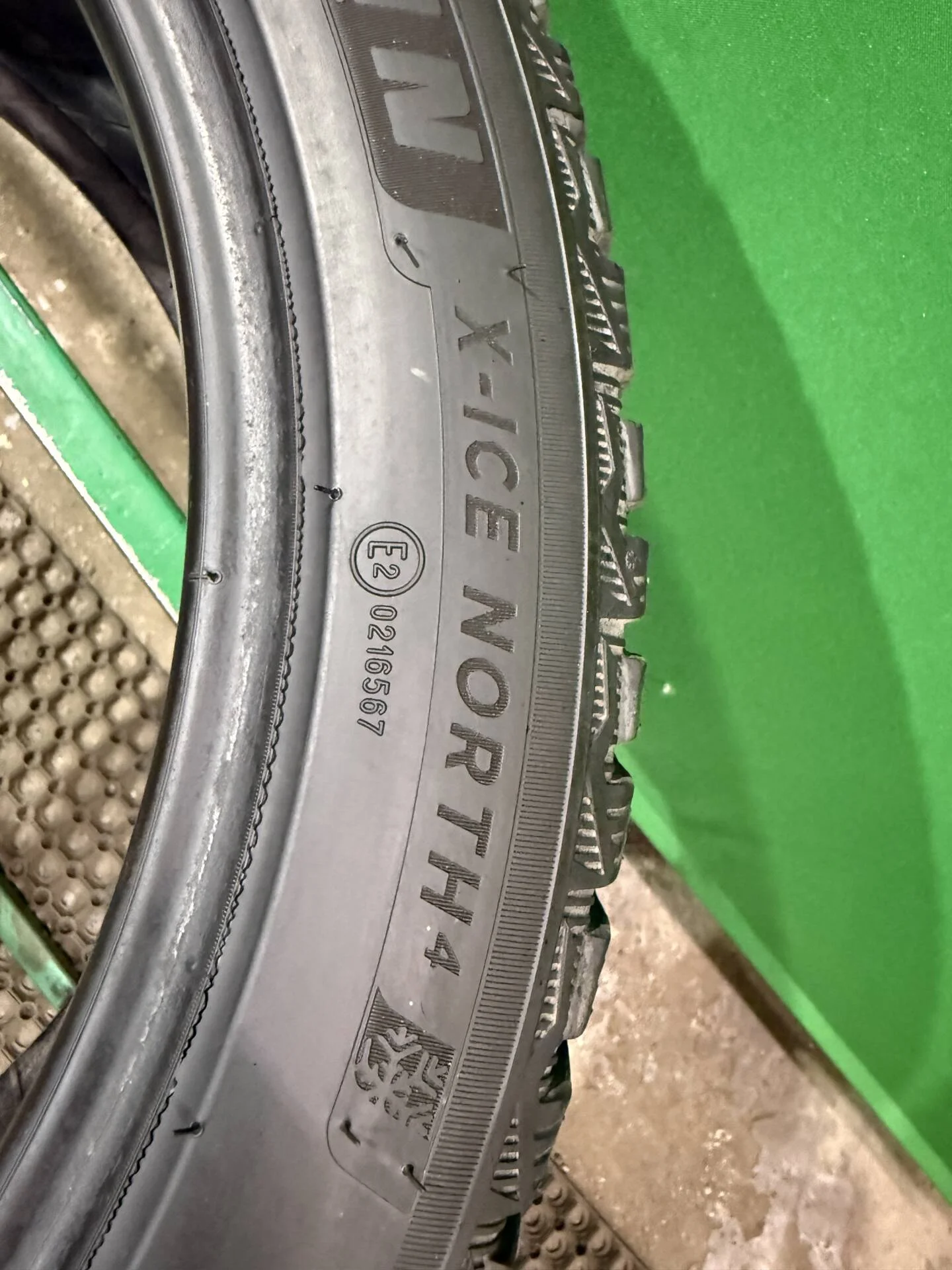 245/45 R19 дюймов Michelin X-Ice North 4 зимние шипованные - миниатюра 6