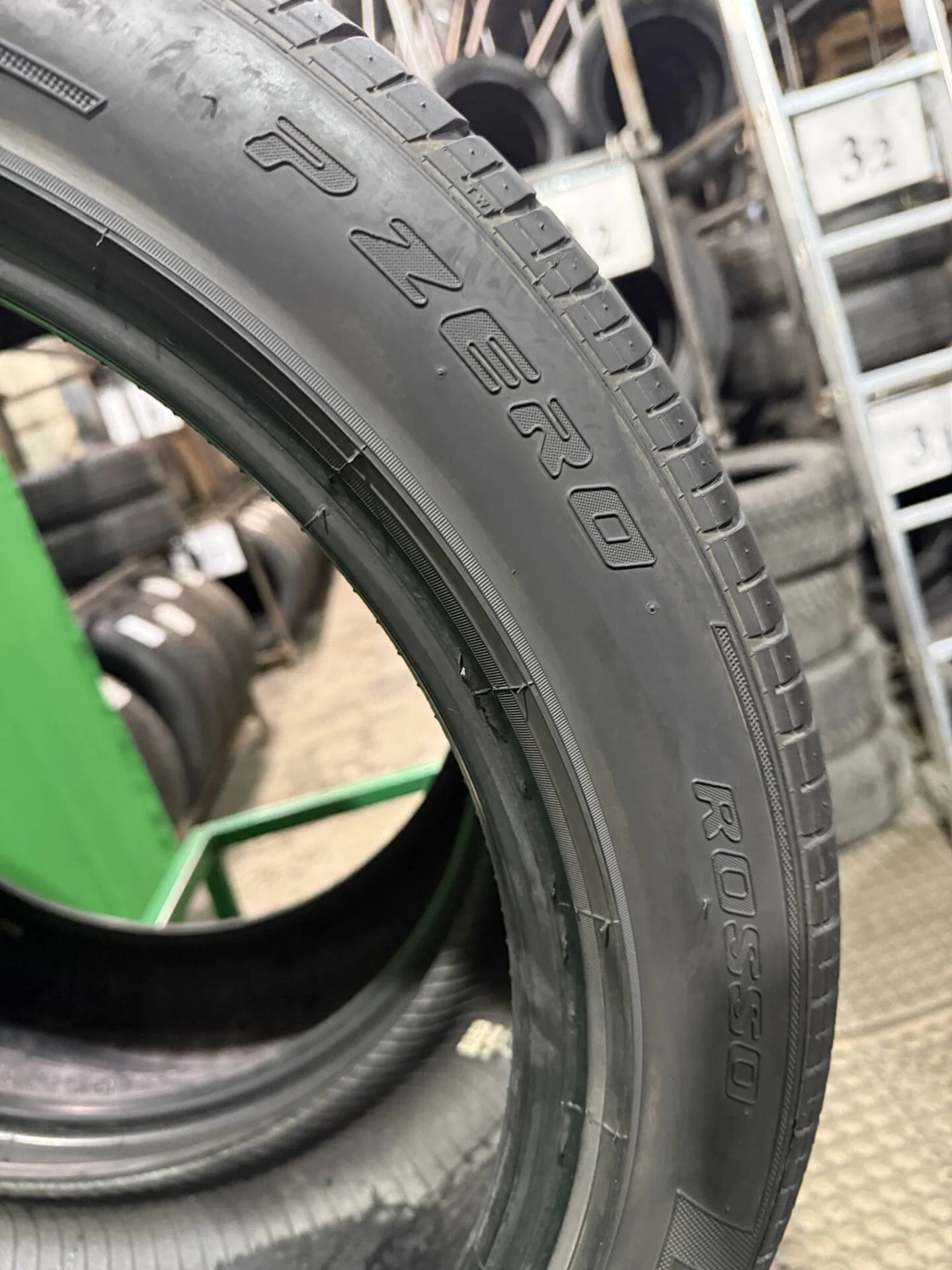 265/45 R20 дюймов Pirelli P Zero Rosso летние - миниатюра 4