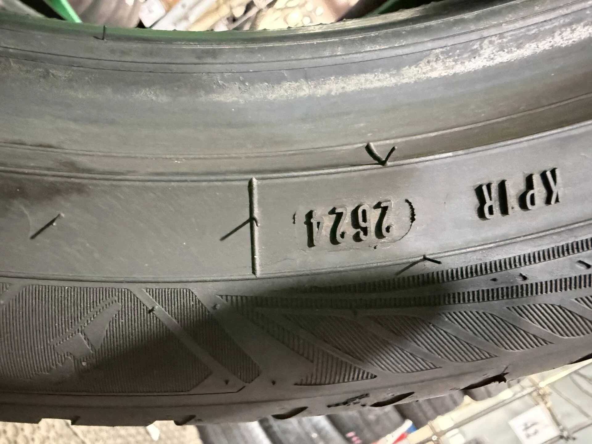 255/45 R20 дюймов Goodyear Vector 4Seasons Gen-3 всесезонные - миниатюра 4