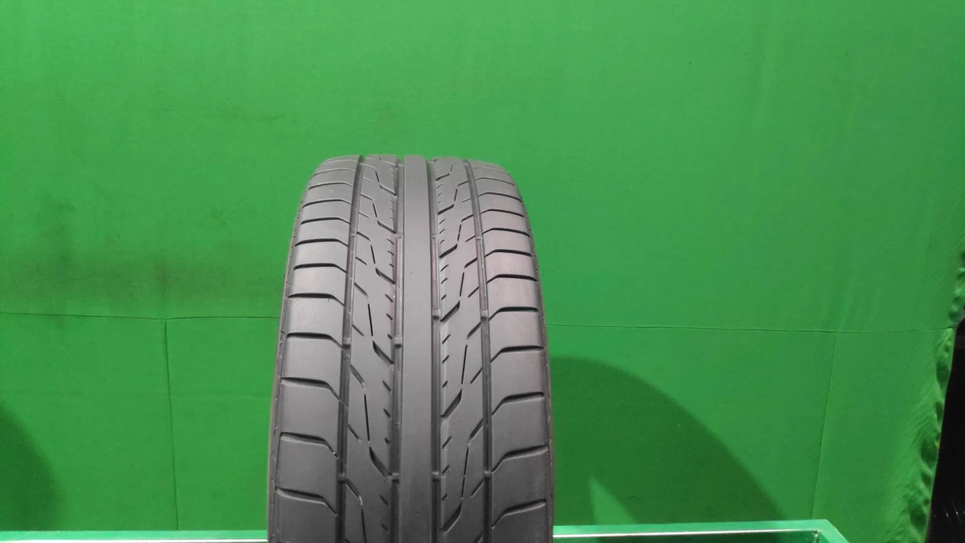 225/45 R17 Toyo DRB летние - изображение 1