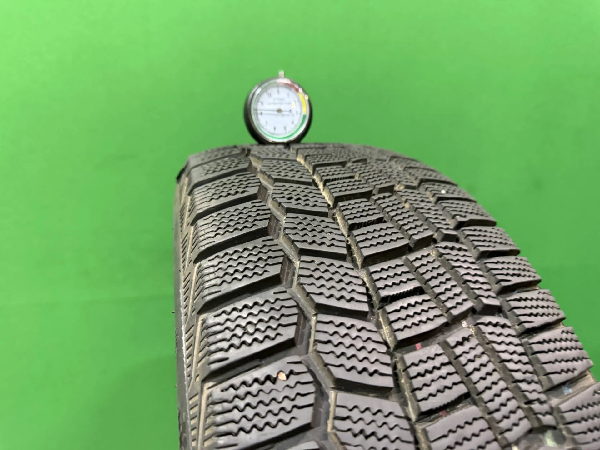 205/55 R16 дюймов Viatti Brina V-521 зимние нешипованные - миниатюра 2