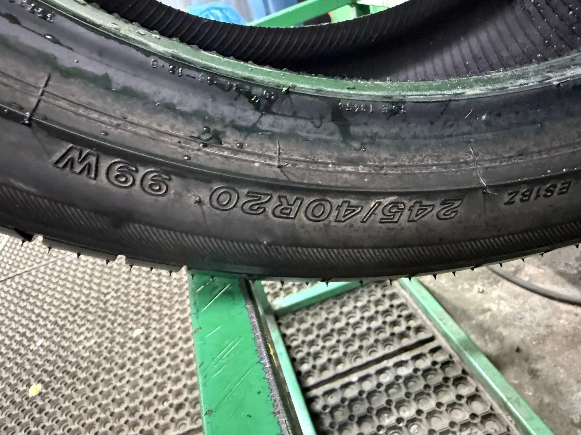 245/40 R20 дюймов Bridgestone Potenza S001 летние - миниатюра 4