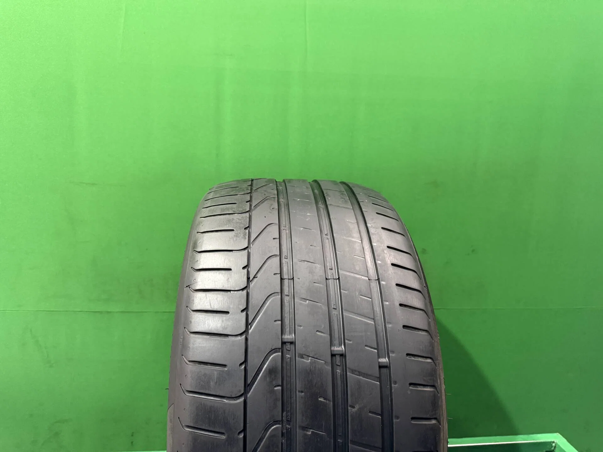 295/35 R20 дюймов Pirelli P Zero летние - изображение 1