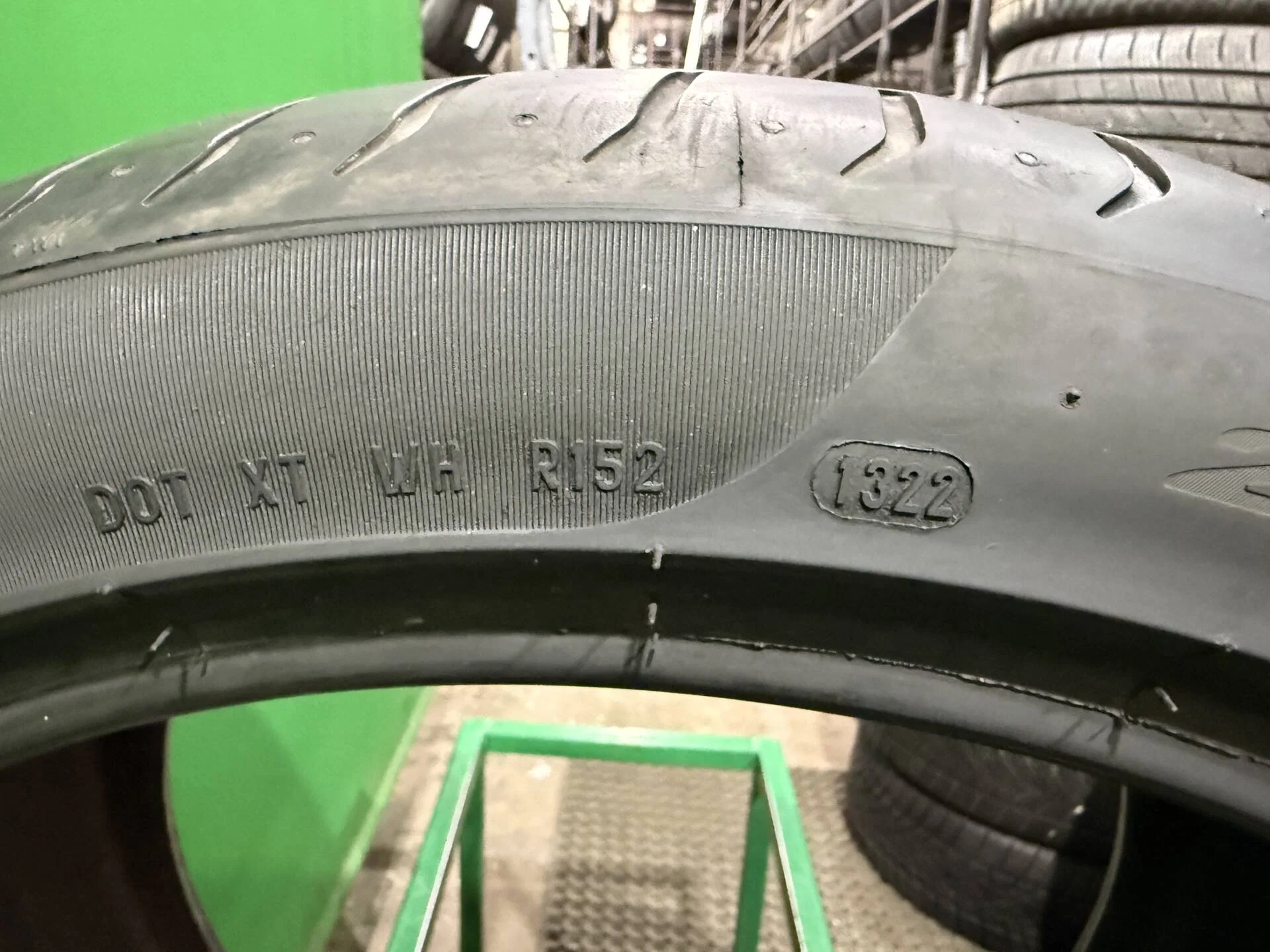 295/35 R20 дюймов Pirelli P Zero летние - миниатюра 2
