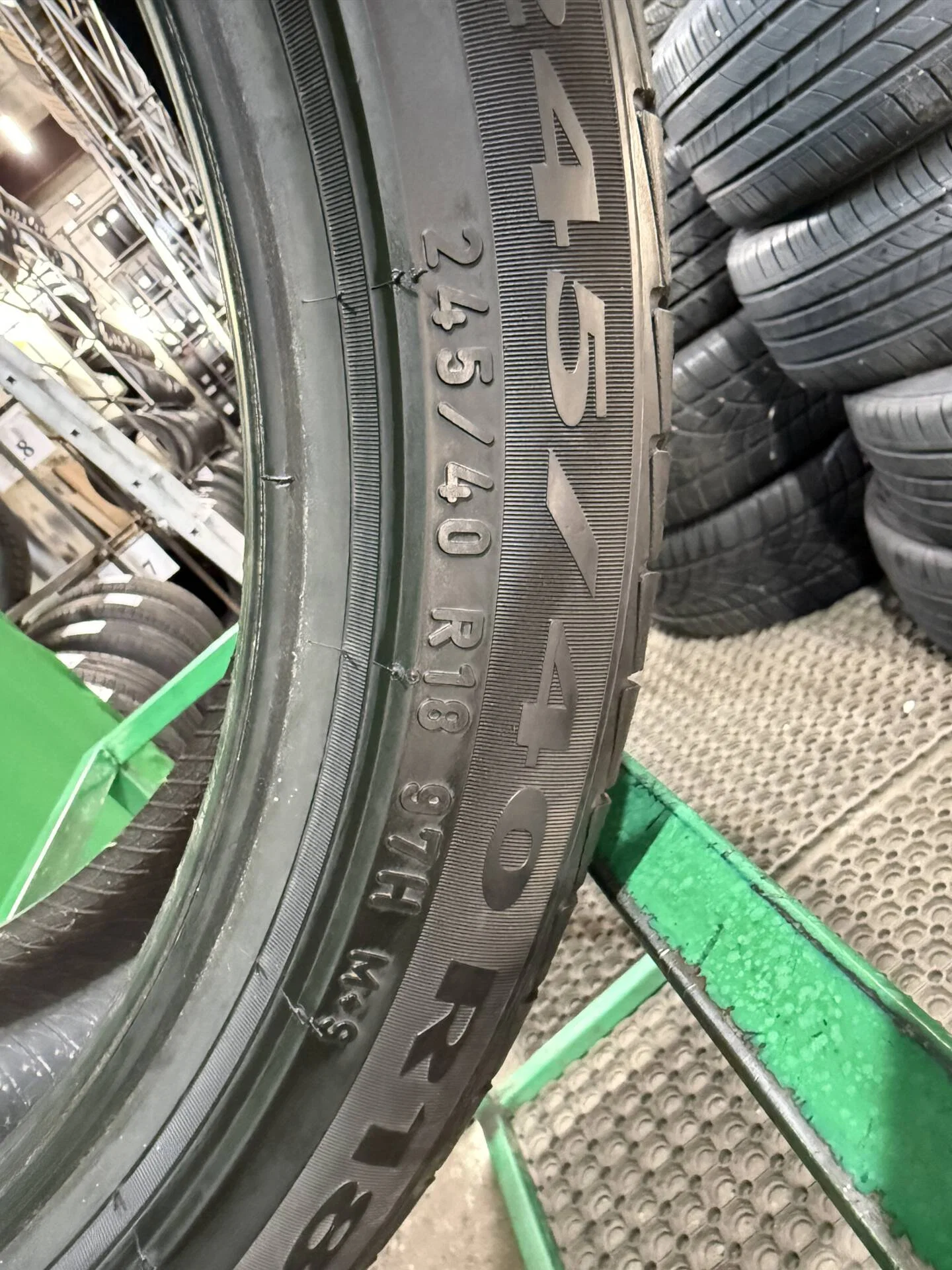 245/40 R18 дюймов Pirelli P Zero All Season всесезонные - миниатюра 5