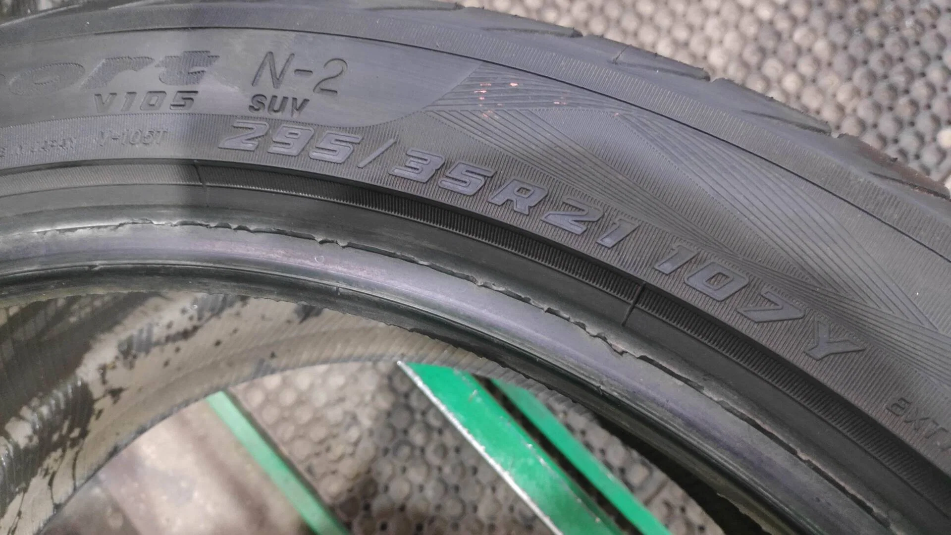 295/35 R21 дюймов Yokohama Advan Sport V105 N2 SUV летние - миниатюра 2