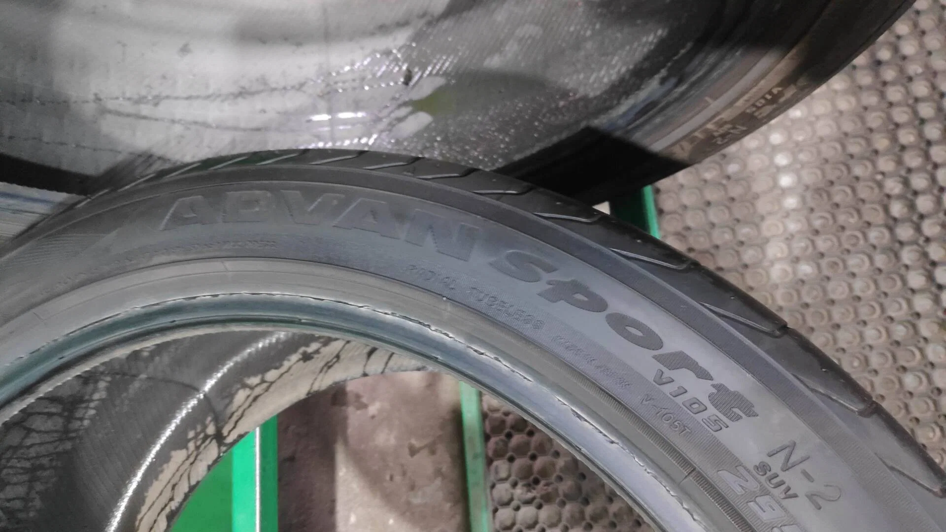 295/35 R21 дюймов Yokohama Advan Sport V105 N2 SUV летние - миниатюра 3