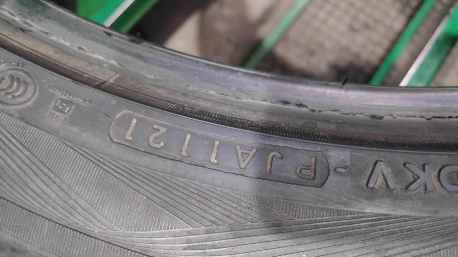 295/35 R21 дюймов Yokohama Advan Sport V105 N2 SUV летние - миниатюра 4