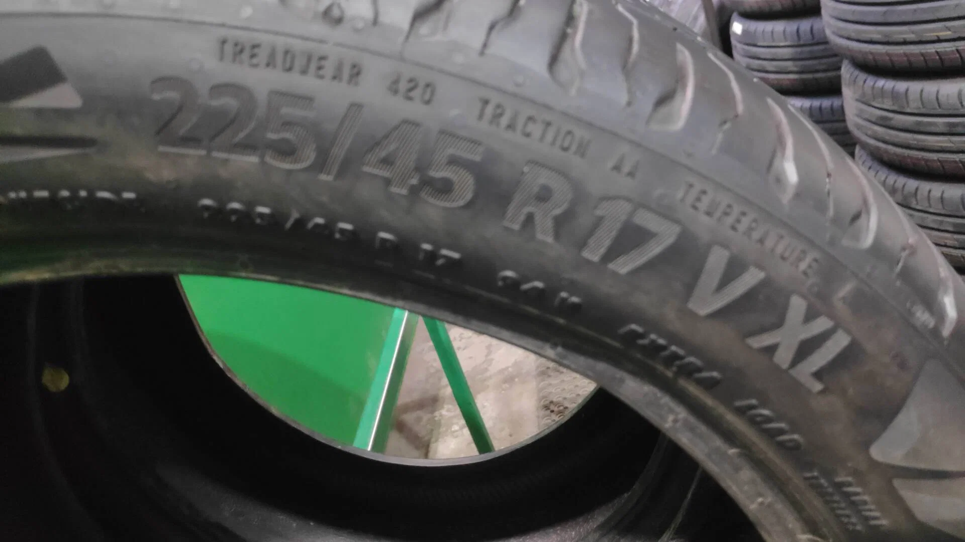 225/45 R17 дюймов Continental EcoContact 6 летние - миниатюра 6