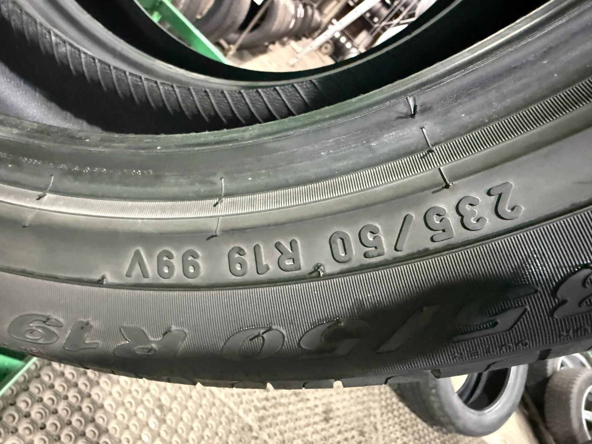 235/50 R19 дюймов Pirelli Scorpion Verde летние - миниатюра 2