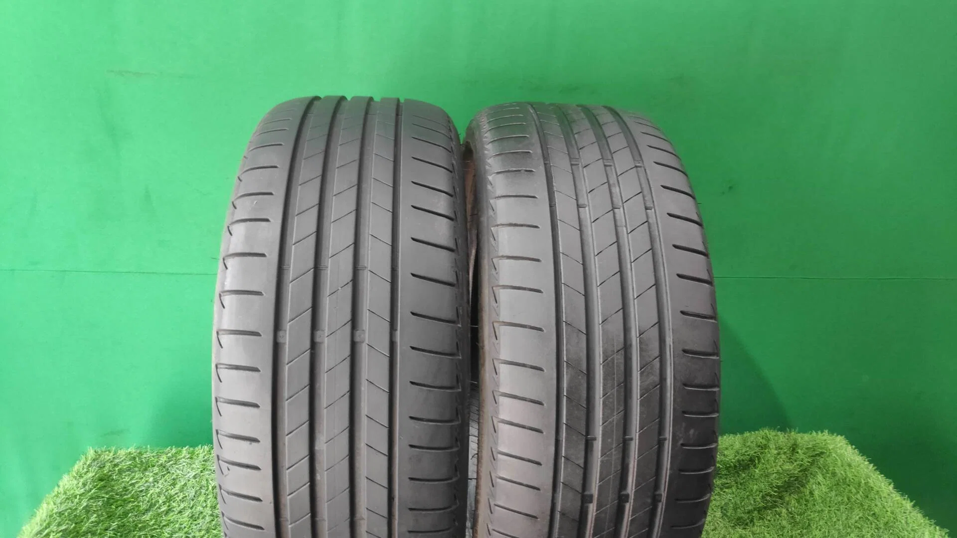 225/40 R19 Bridgestone Turanza T005 летние - изображение 1