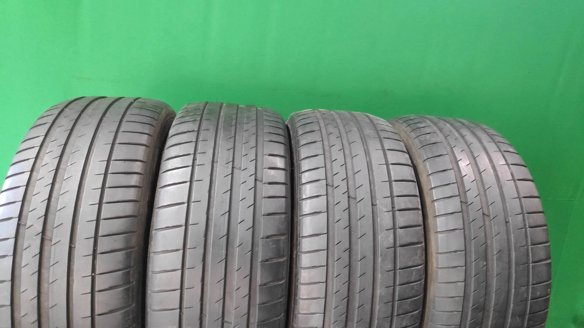 235/45 R18 Michelin Pilot Sport 4 летние - изображение 1