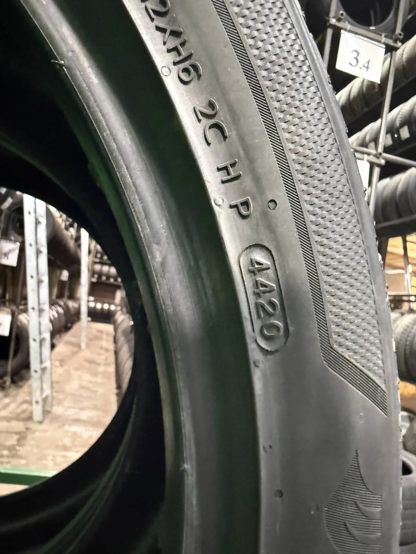 315/35 R21 дюймов Hankook Ventus S1 Evo3 SUV K127A летние - миниатюра 3