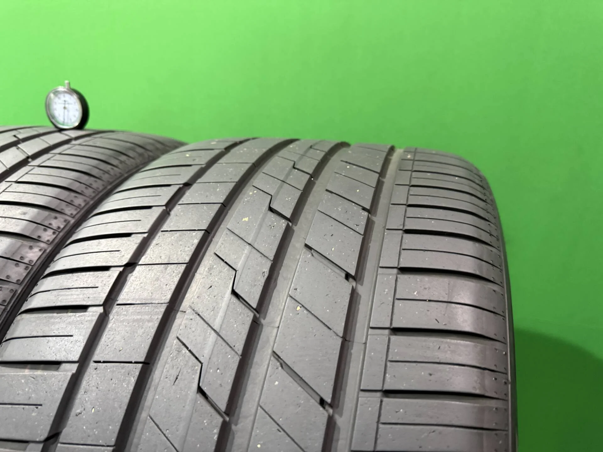 315/35 R21 дюймов Hankook Ventus S1 Evo3 SUV K127A летние - миниатюра 7
