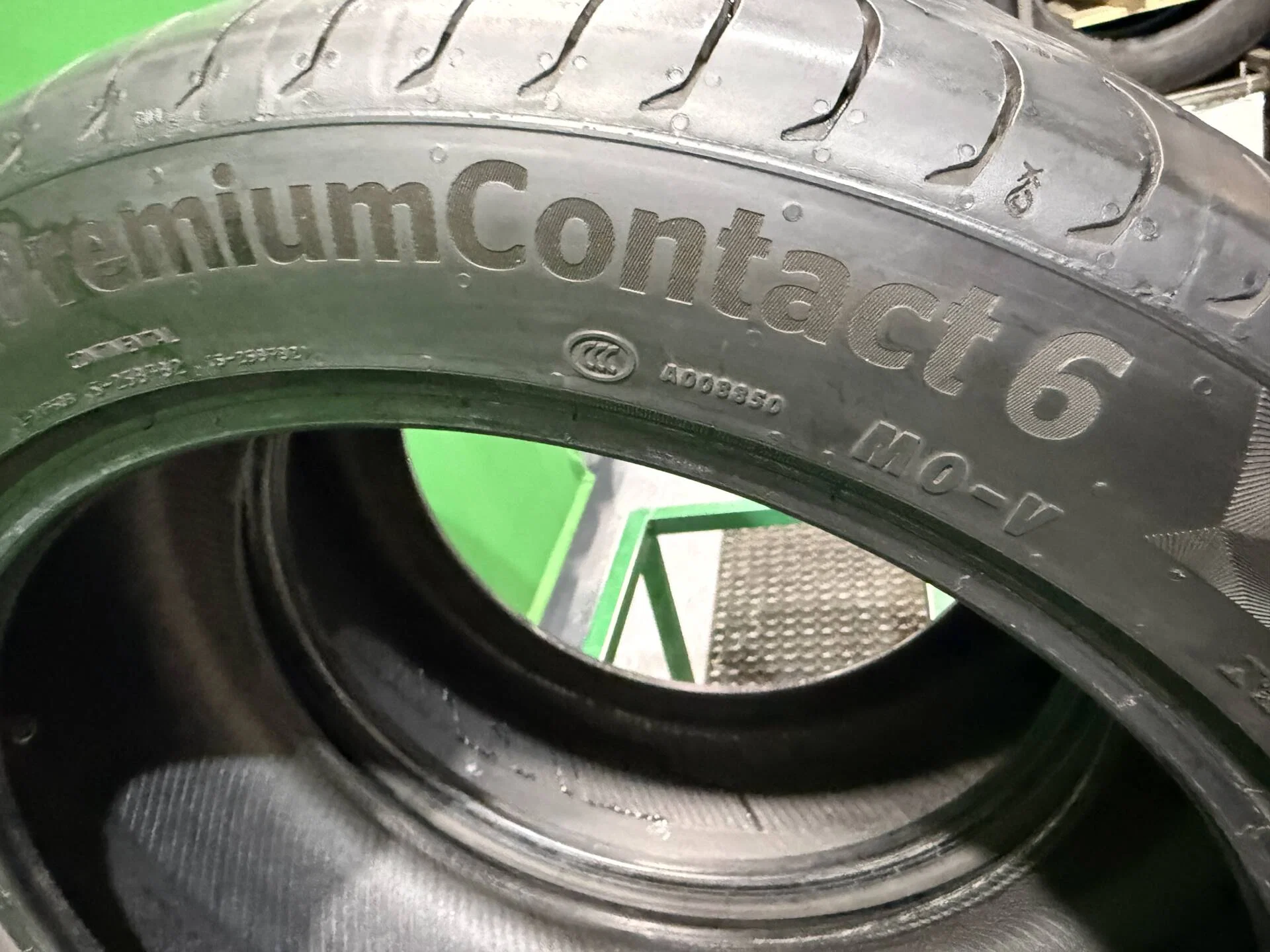 245/45 R19 дюймов Continental PremiumContact 6 летние - миниатюра 2