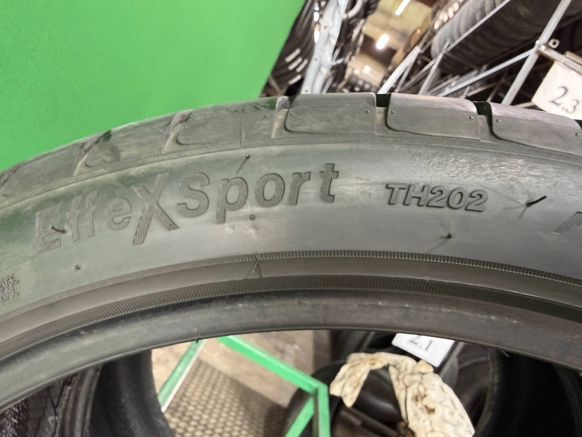 225/40 R19 дюймов Triangle EffeXSport TH202 летние - миниатюра 6