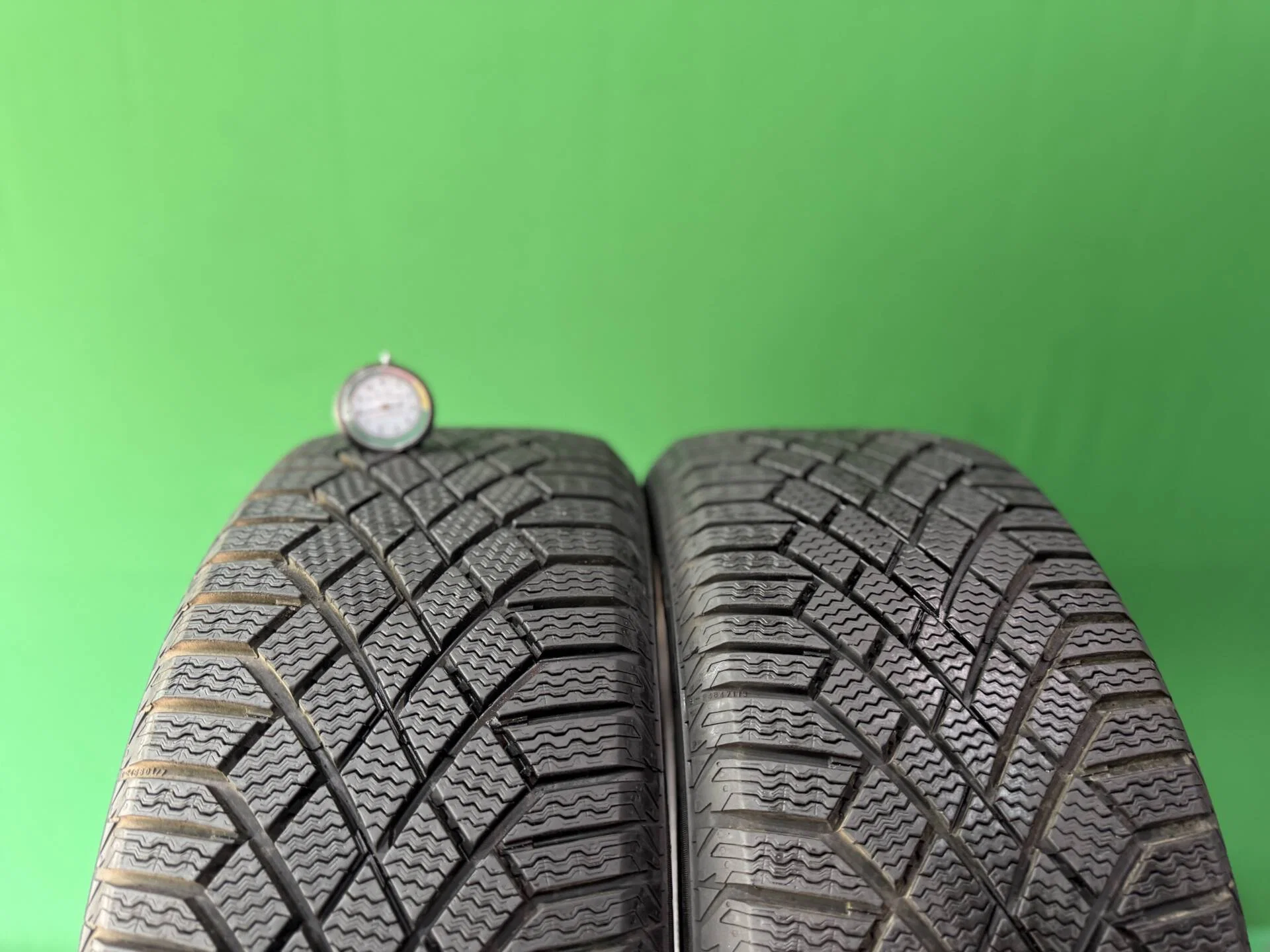 215/55 R16 дюймов Continental ContiVikingContact 7 зимние нешипованные - изображение 1