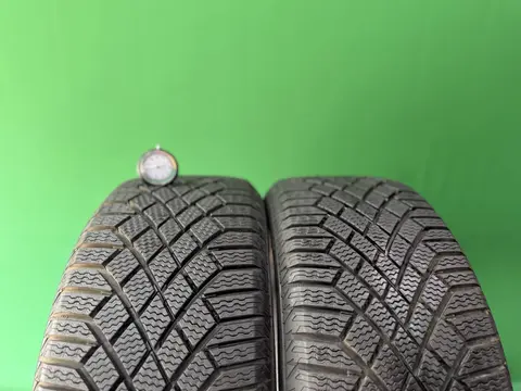 215/55 R16 дюймов Continental ContiVikingContact 7 зимние нешипованные