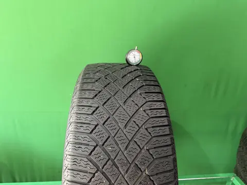 235/55 R18 дюймов Continental ContiVikingContact 7 зимние нешипованные