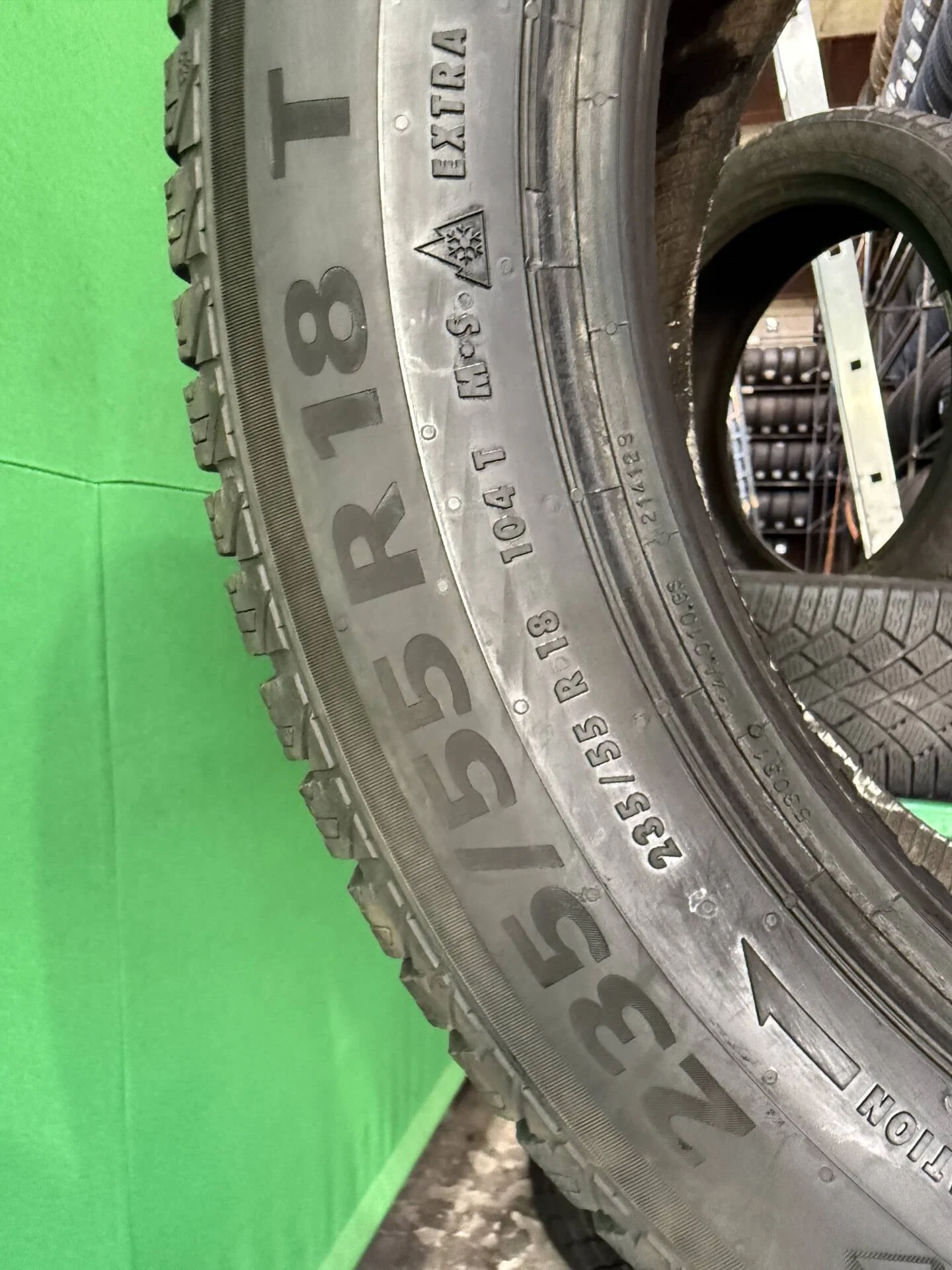235/55 R18 дюймов Continental ContiVikingContact 7 зимние нешипованные - миниатюра 3