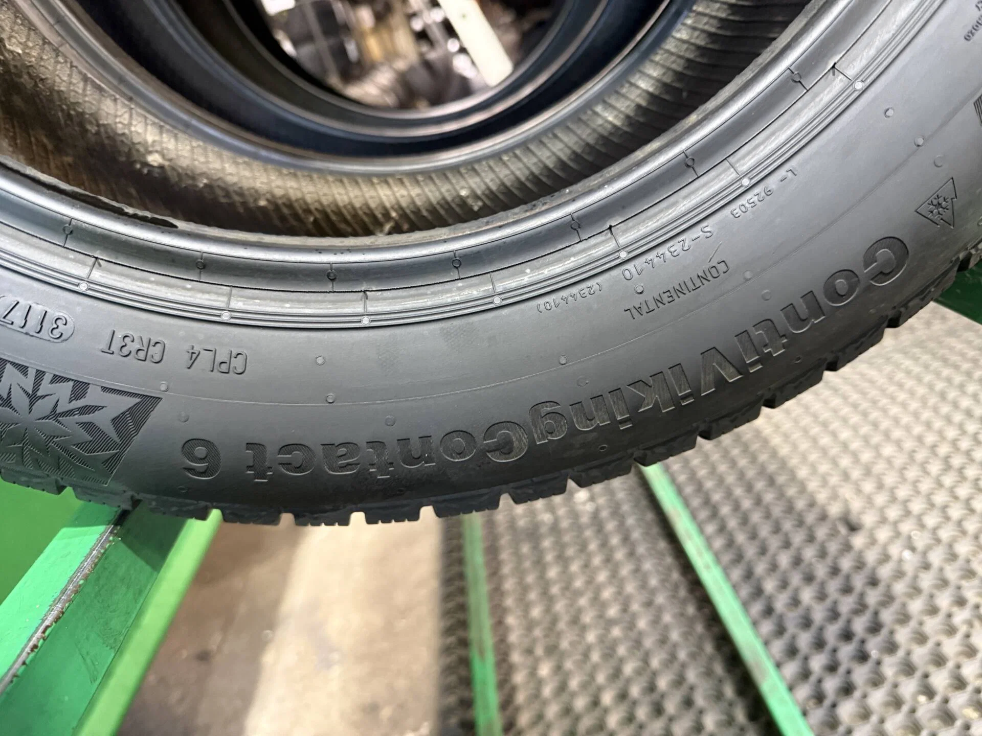 195/60 R16 дюймов Continental ContiVikingContact 6 зимние нешипованные - миниатюра 5