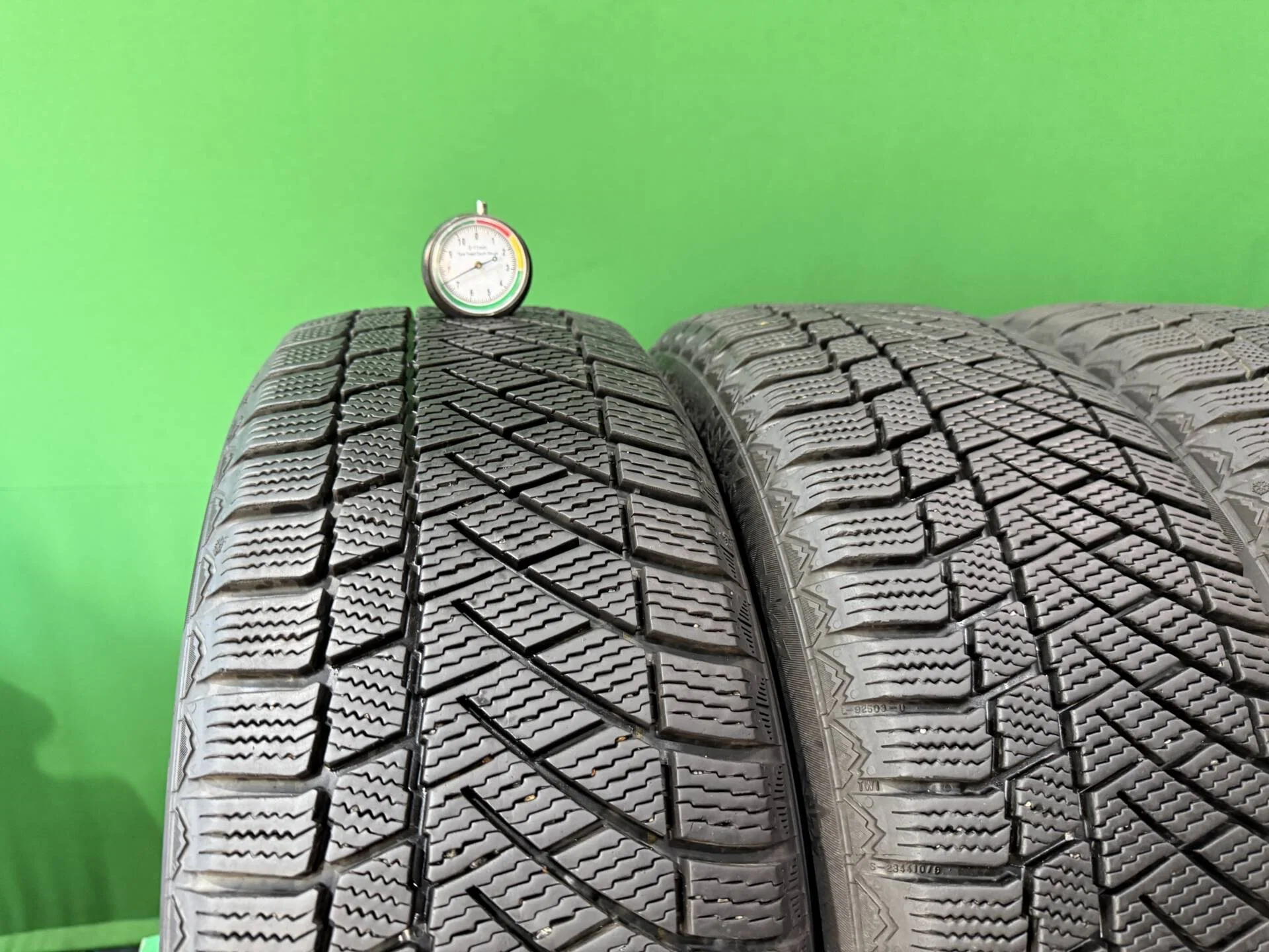 195/60 R16 дюймов Continental ContiVikingContact 6 зимние нешипованные - миниатюра 6
