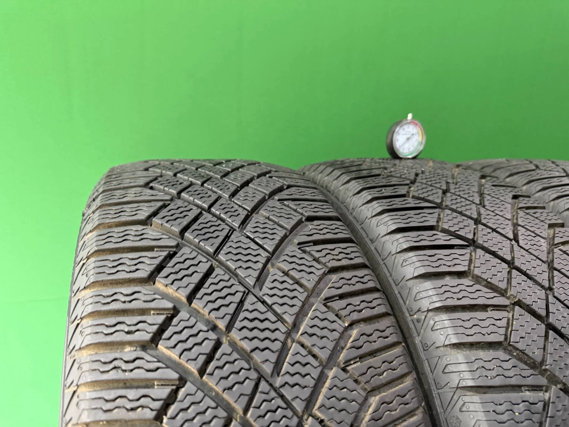 225/55 R18 дюймов Continental ContiVikingContact 7 зимние нешипованные - изображение 1