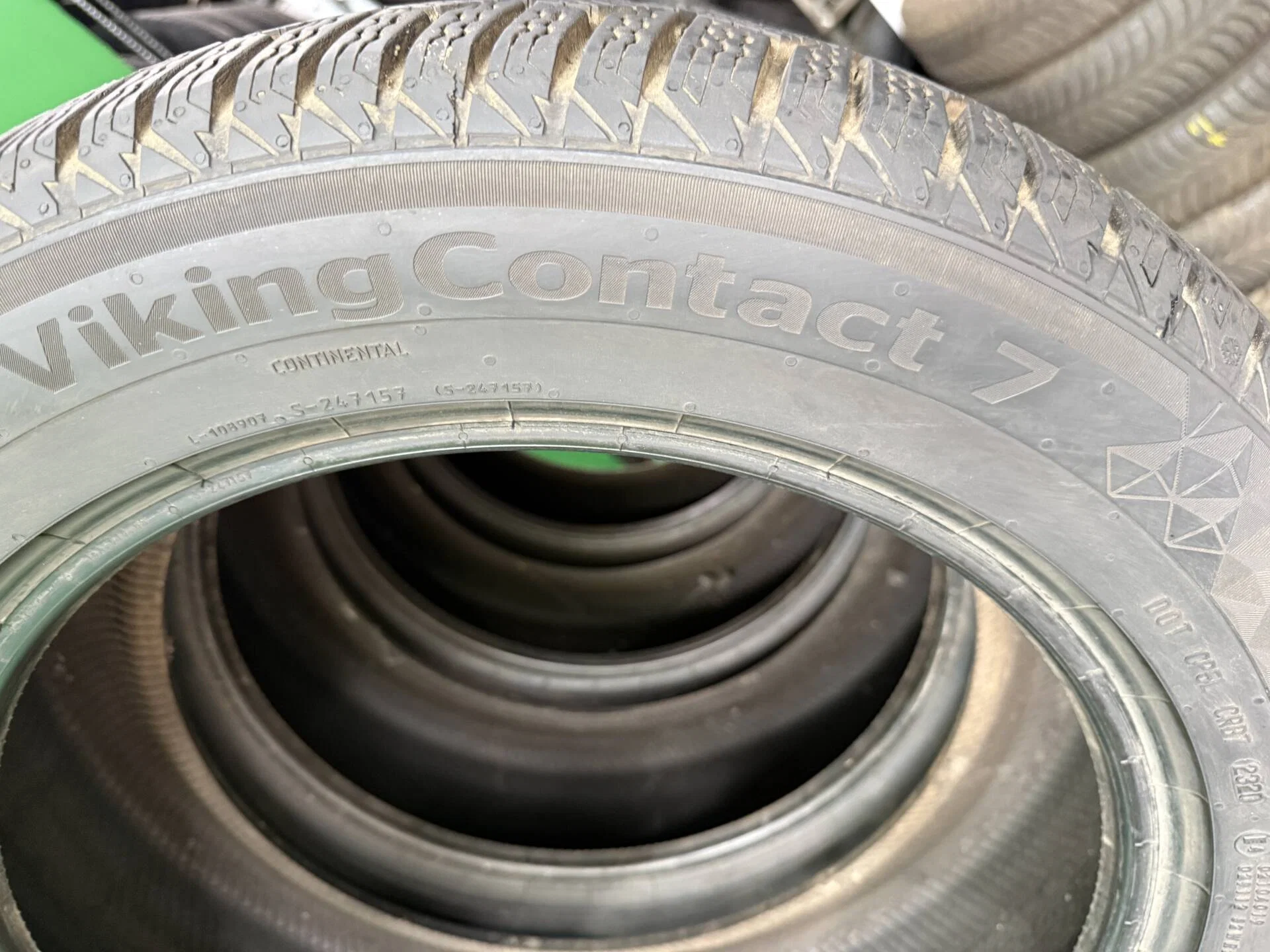 225/55 R18 дюймов Continental ContiVikingContact 7 зимние нешипованные - миниатюра 5