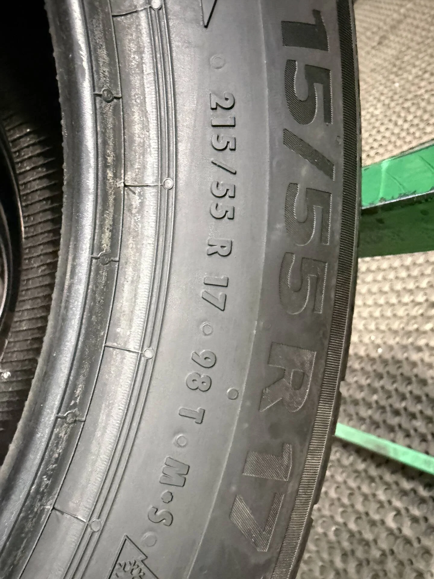 215/55 R17 дюймов Continental ContiVikingContact 7 зимние нешипованные - миниатюра 2