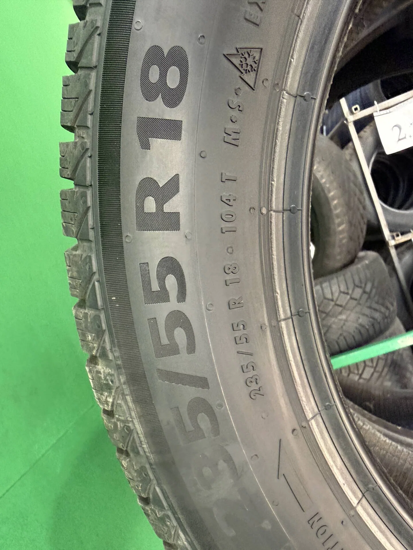 235/55 R18 дюймов Continental ContiVikingContact 7 ContiSeal зимние нешипованные - миниатюра 2