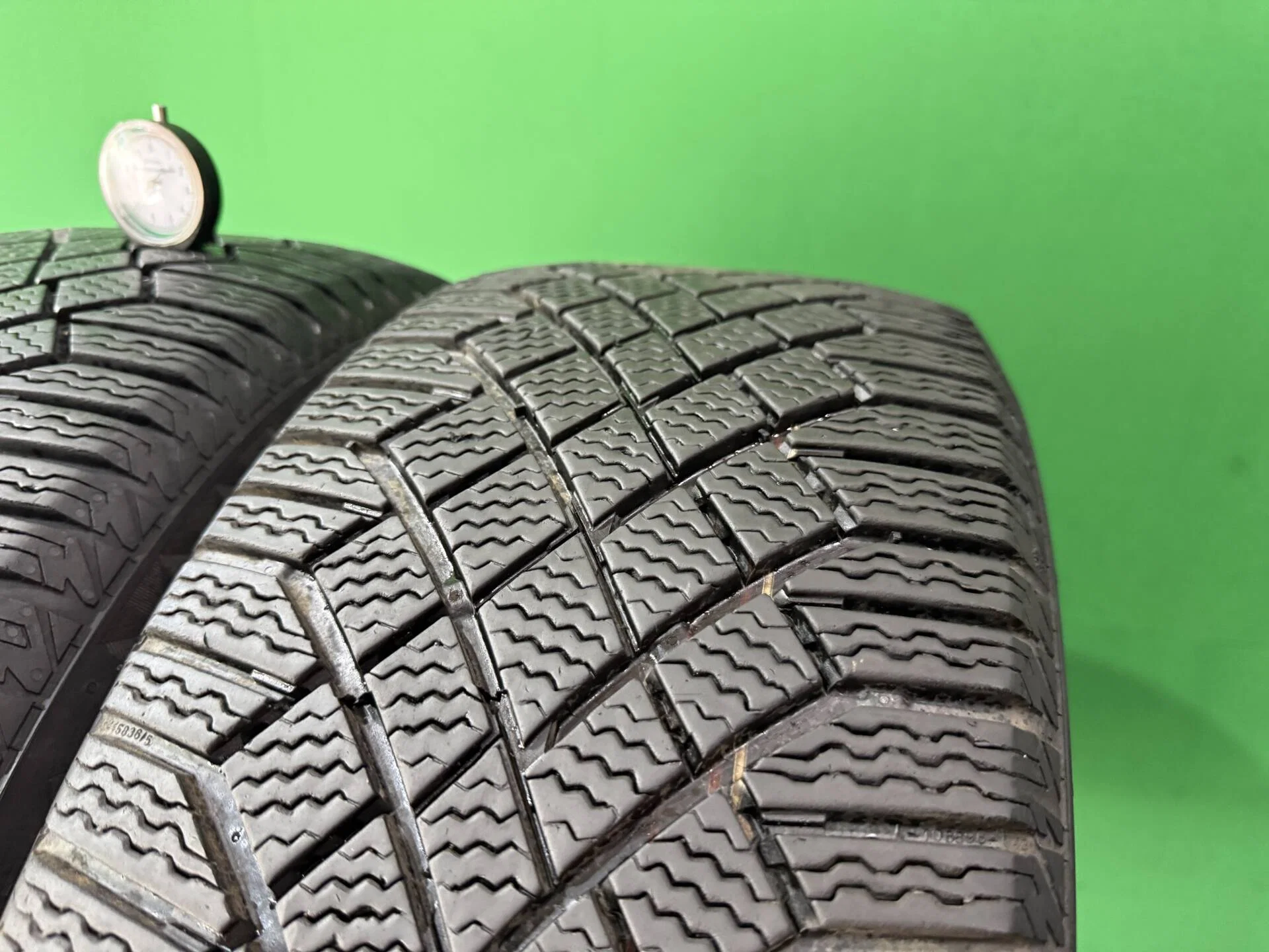 235/55 R18 дюймов Continental ContiVikingContact 7 ContiSeal зимние нешипованные - миниатюра 5