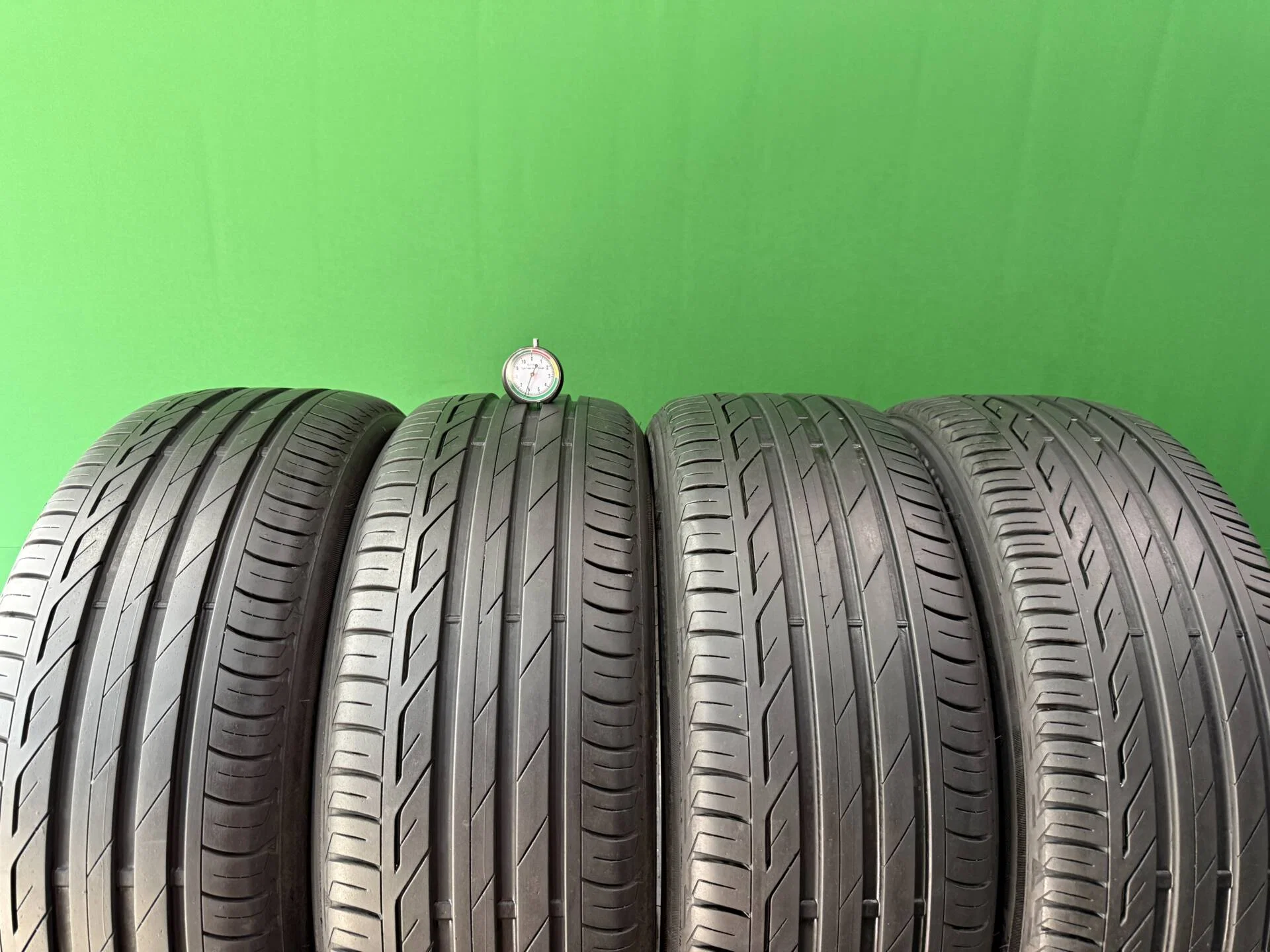 215/50 R17 дюймов Bridgestone Turanza T001 летние - изображение 1