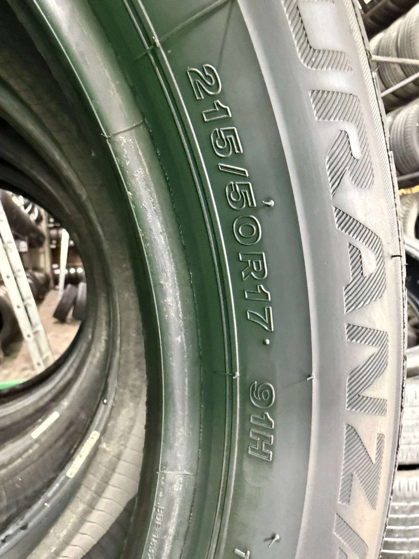 215/50 R17 дюймов Bridgestone Turanza T001 летние - миниатюра 2