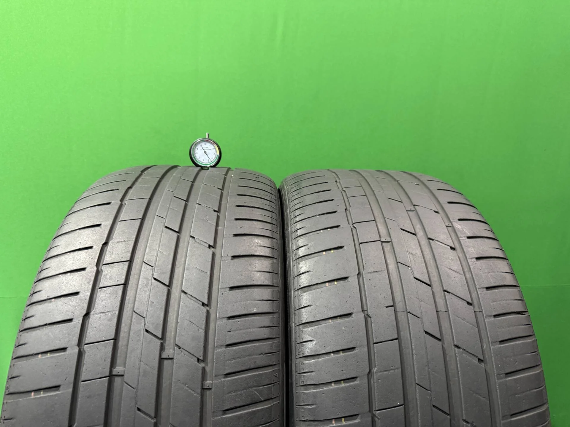 285/40 R21 дюймов Hankook Ventus S1 Evo3 SUV K127A летние